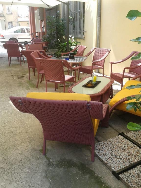Locanda Trattoria Caffe Cavour Чіттаделла Екстер'єр фото